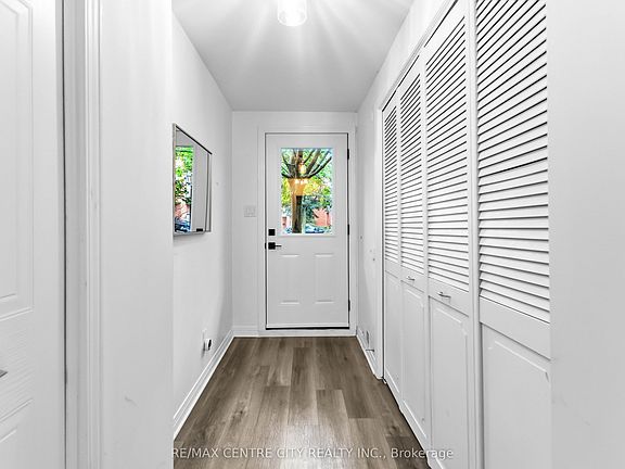 5th image of 683 Windermere Rd #16