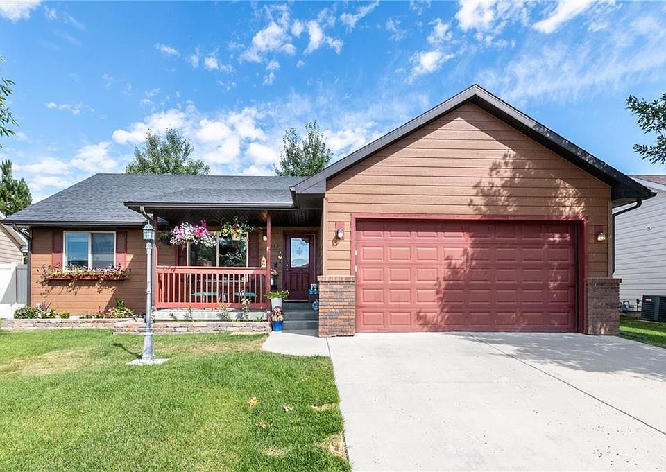 1st image of 1522 Glacier Peak Cir