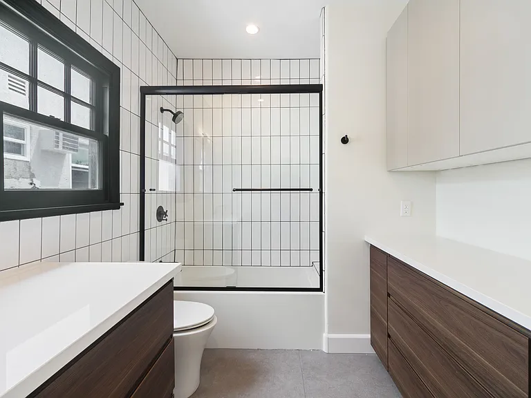 460 N Sierra Bonita Ave #460 — Photo 32