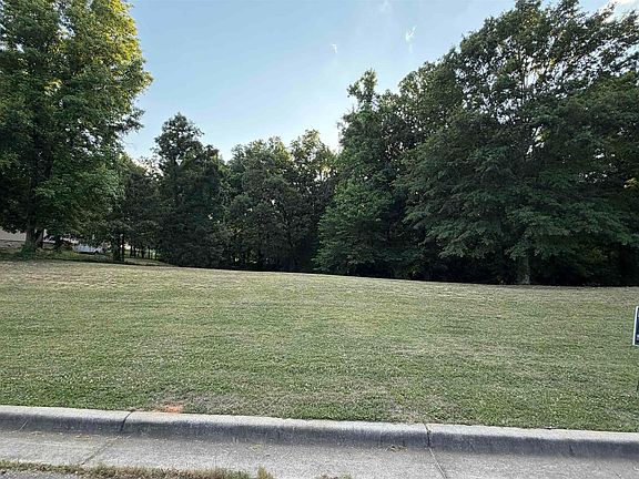 2nd image of 807 Golf Trail Rdg