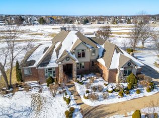 128 Titleist Trl, Poplar Grove, IL 61065