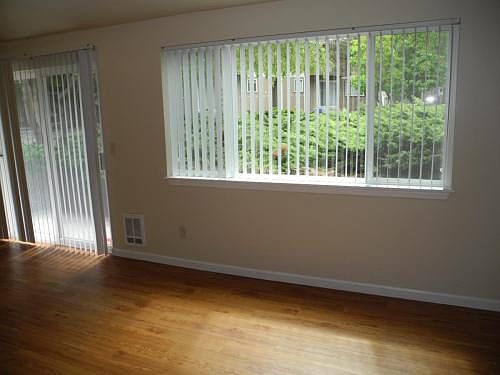 3rd image of 101 SE Ely St APT C102