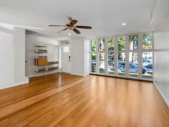 5th image of 5462 S Blackstone Ave