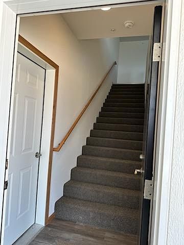 1st image of 1445 Peterson Dr #202