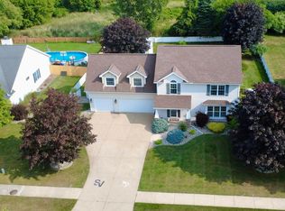 8876 Valleyview Ct, Saginaw, MI 48609