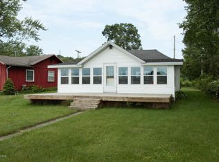 11011 Pennock Ln, Delton, MI