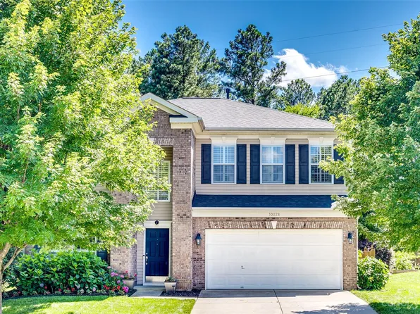 10228 Dominion Village Dr, Charlotte, NC 28269