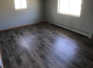 729 Hawthorne Ave APT 3, South Milwaukee, WI 53172
