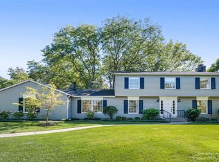3911 Waldenwood Dr, Ann Arbor, MI