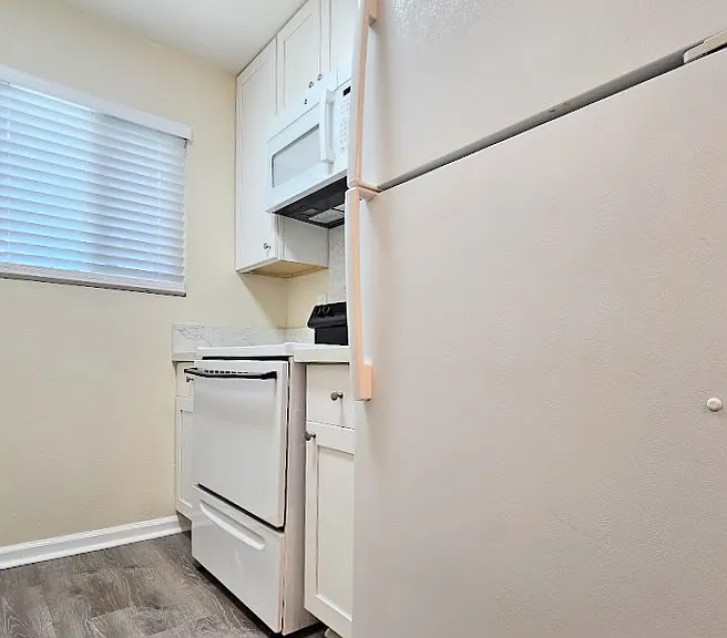 4919 Narragansett Ave #1 — Photo 9