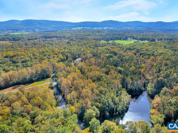 4 Brocks Mill Rd, Barboursville, VA 22923