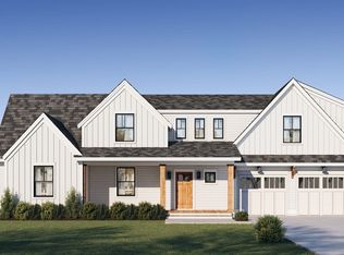 2 Woodman Rd, Amesbury, MA 01913