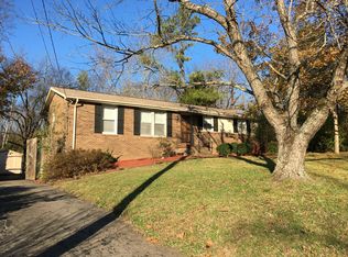 612 Harpeth Bend Dr, Nashville, TN 37221