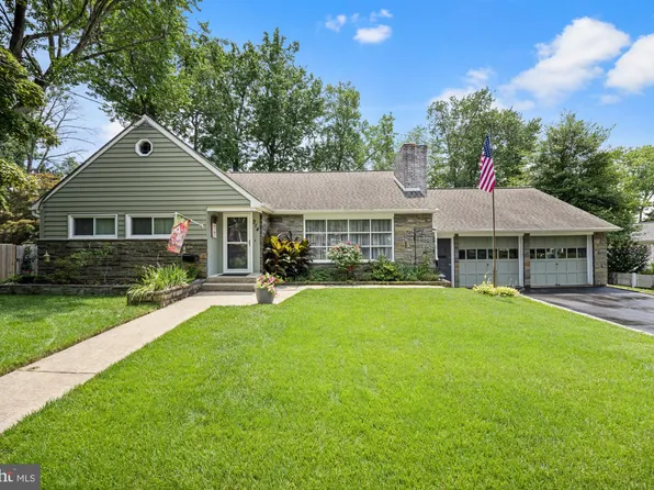 314 Central Ave, Woodbury Heights, NJ 08097