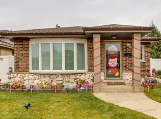 4611 N Maria Ct, Chicago, IL 60656