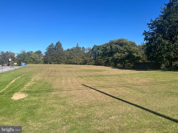 3125 Buchanan Trl W #W, Greencastle, PA 17225