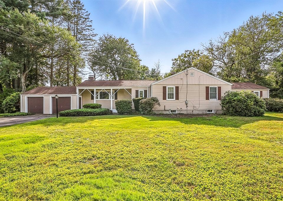 1st image of 10 Millwood Cir