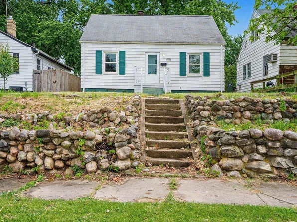 3314 S Main St, South Bend, IN 46614
