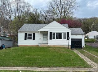 1305 Tennessee St, Louisiana, MO 63353