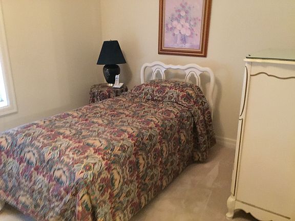 3rd image of 29 Brandon Ct