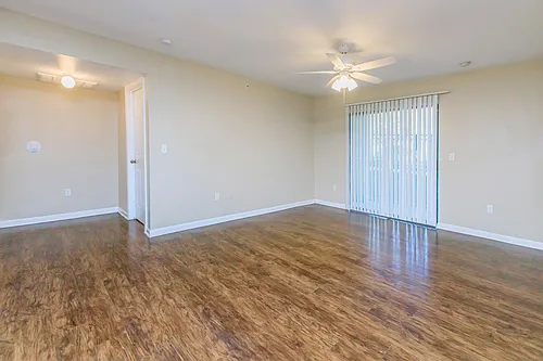 Spring Oaks Apartments Photo 1