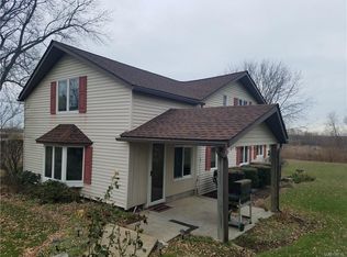 4013 Lower Mountain Rd, Lockport, NY 14094