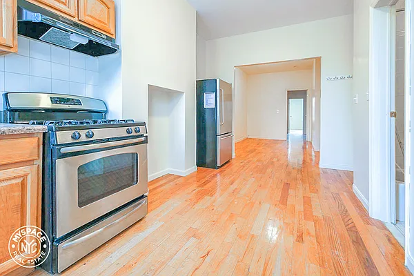 Rented by MySpaceNYC | media 12