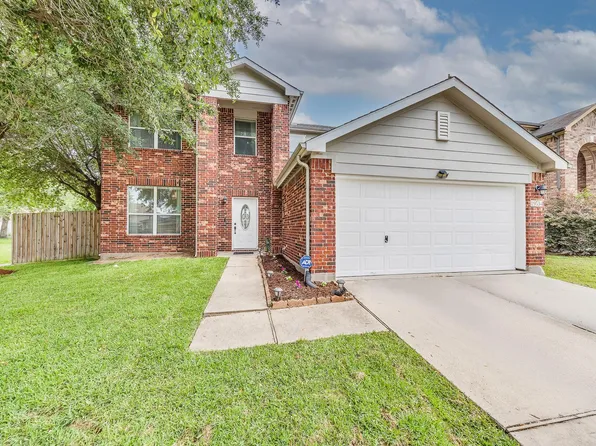 19534 Remington Cross Dr, Houston, TX 77073