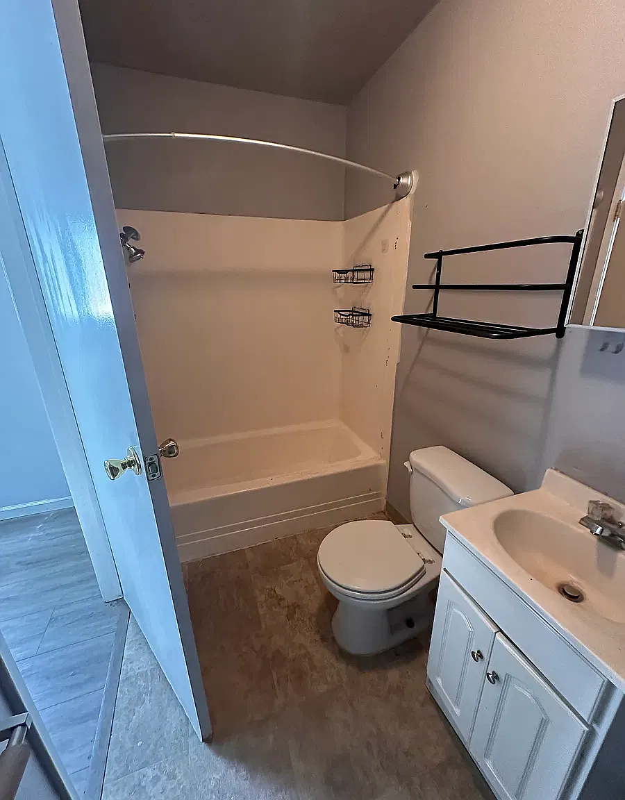 1 bed, $950 — Photo 2
