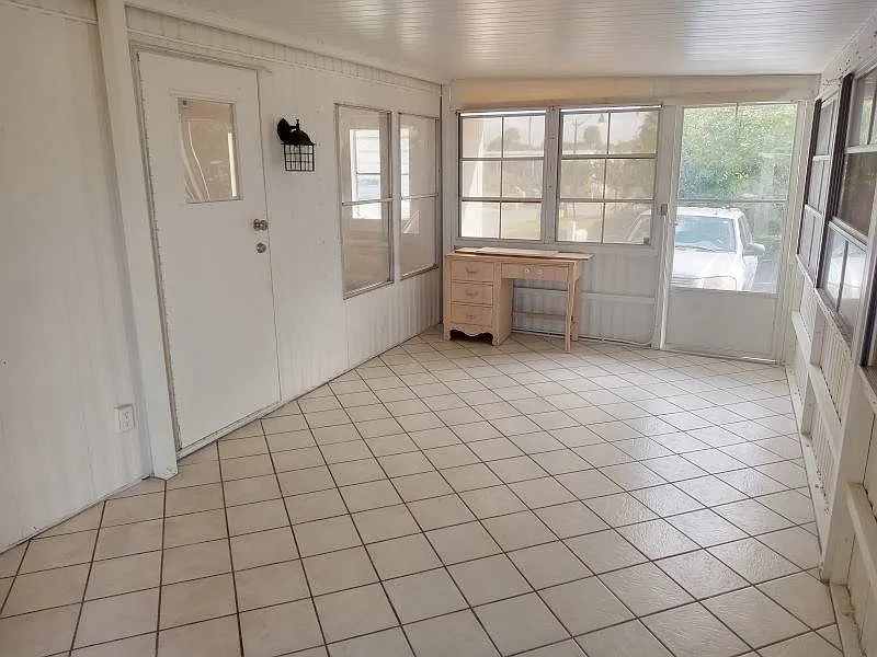 2 bed, 2.0 bath, 785 sqft, $2,200 — Photo 3