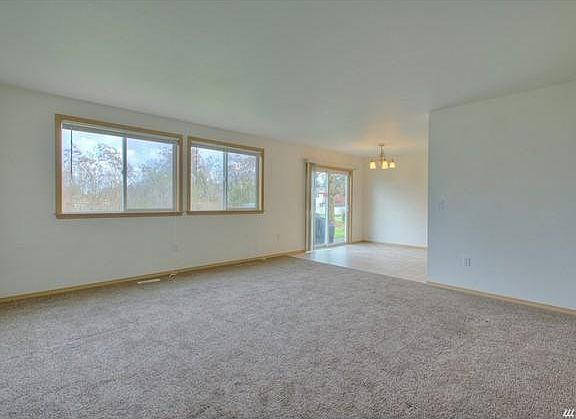 4th image of 217 169th St E