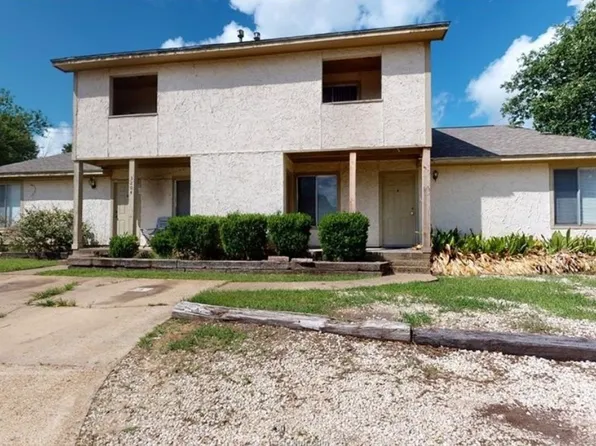 3204 Cougar Trl #D, Bryan, TX 77807