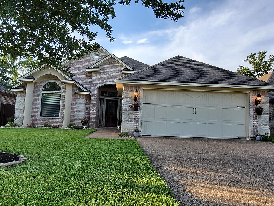 1st image of 4237 Rocky Rhodes Dr