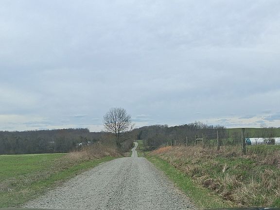 5th image of 1148 Robinette Rd