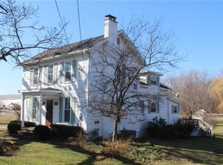 10631 Ridge Rd, Medina, NY 14103