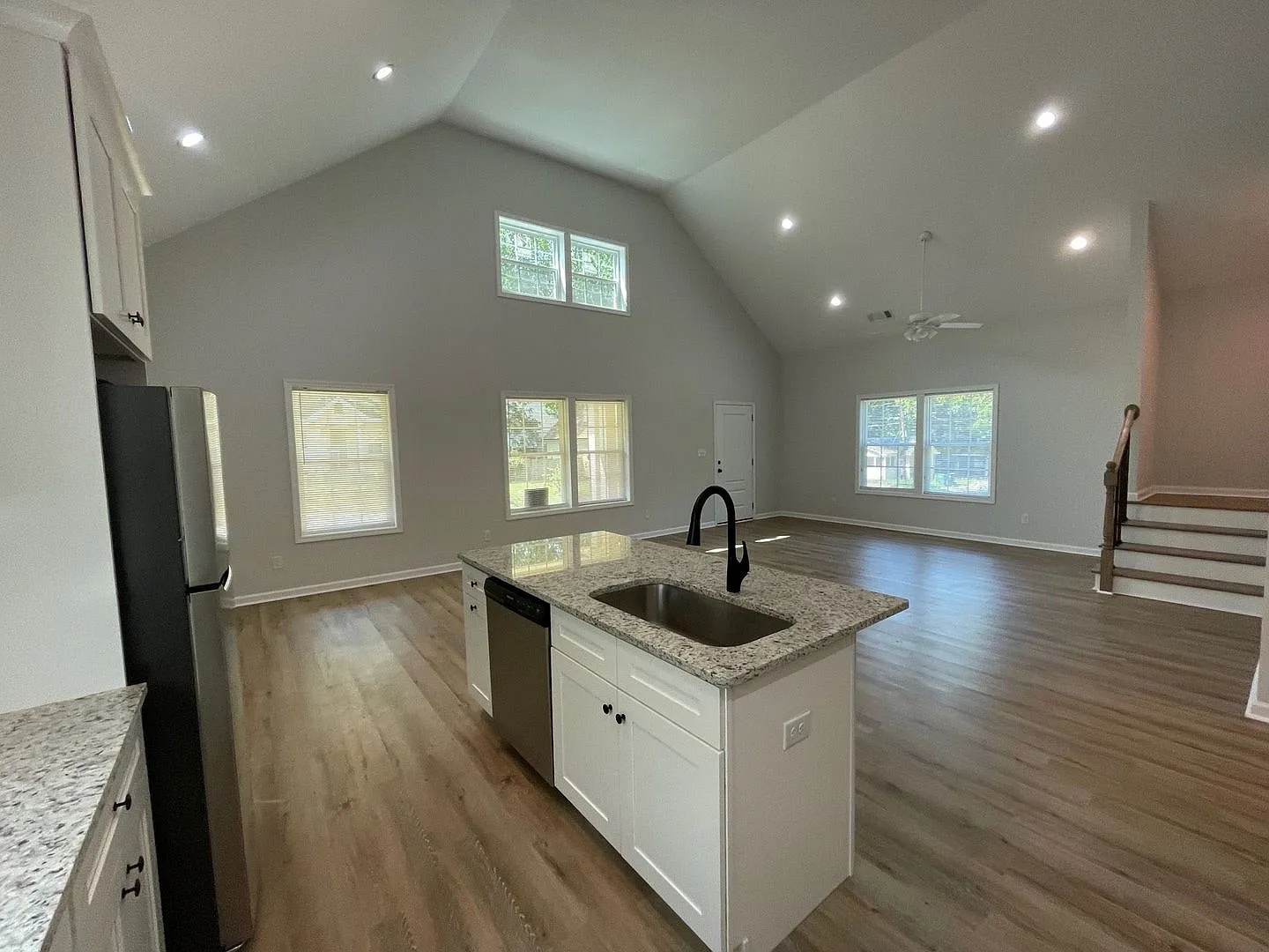 Pre-Leasing For August 9th 2027! — Photo 2