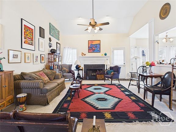 3rd image of 650 Lakeland Way