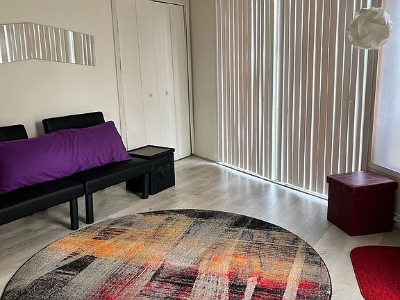 5th image of 2935 Marion Way