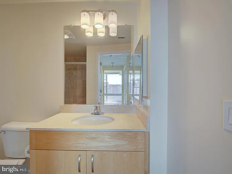 475 K St NW #1224 — Photo 39