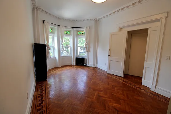 Rented by Owner | media 45