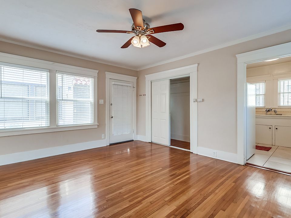 Living room, large walk in closet
