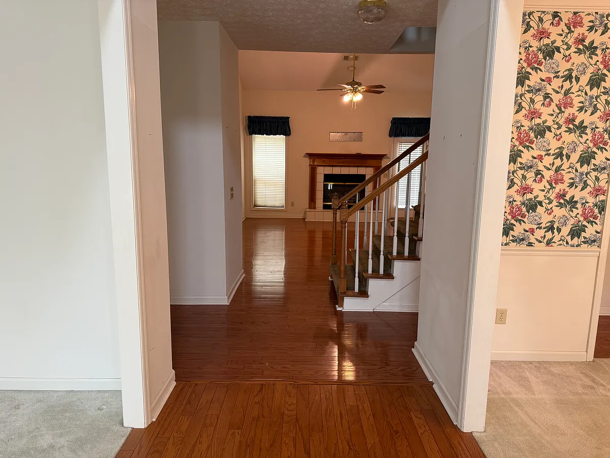 Foyer view - 617 West Ln