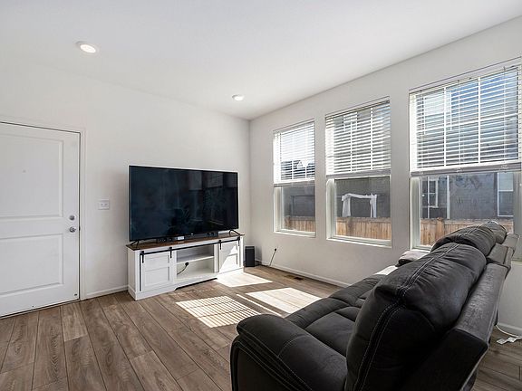 3rd image of 16551 W Vallejo Pl