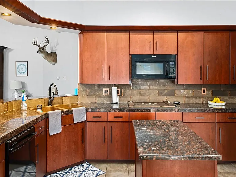 1613 Flint Ct — Photo 11