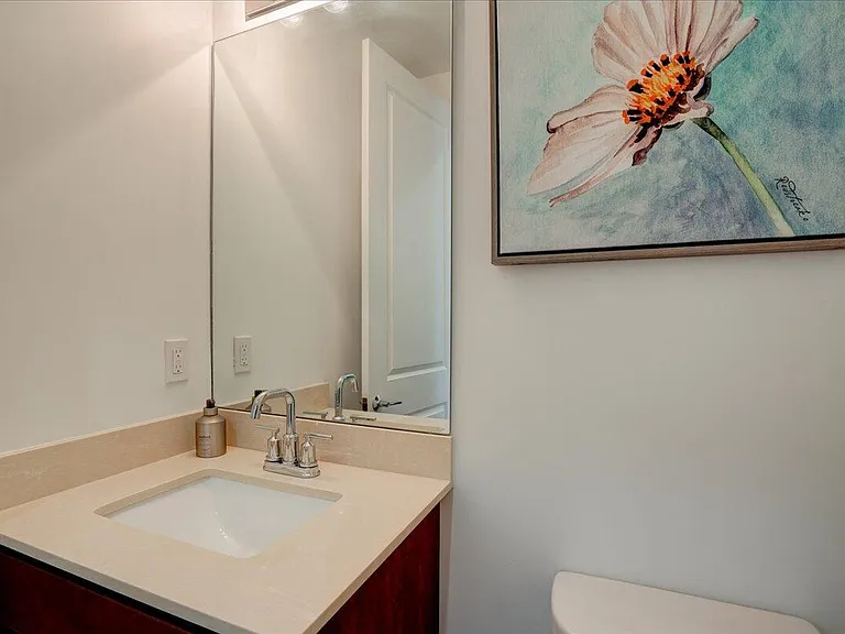 1451 Pioneer Way — Photo 11