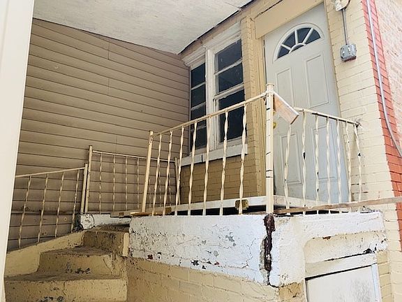 2nd image of 3916 W Grand Ave