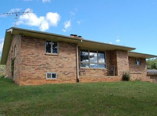 467 Coates Rd, Marshall, NC 28753