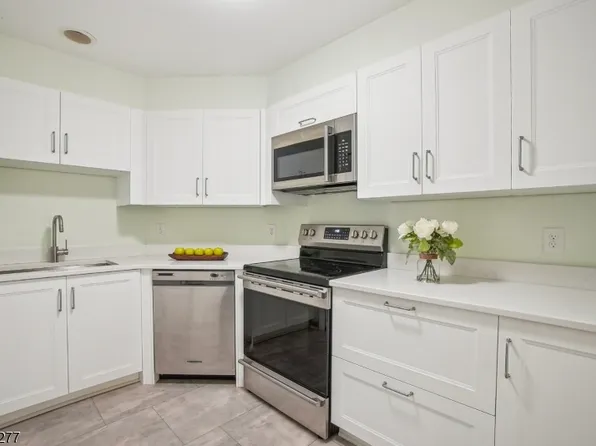 106 Jamestown Rd, Bernards Twp., NJ 07920