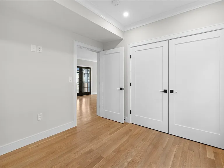 279 Lamartine St #3 — Photo 11