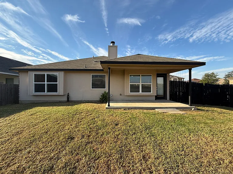 405 W Vega Ln — Photo 18